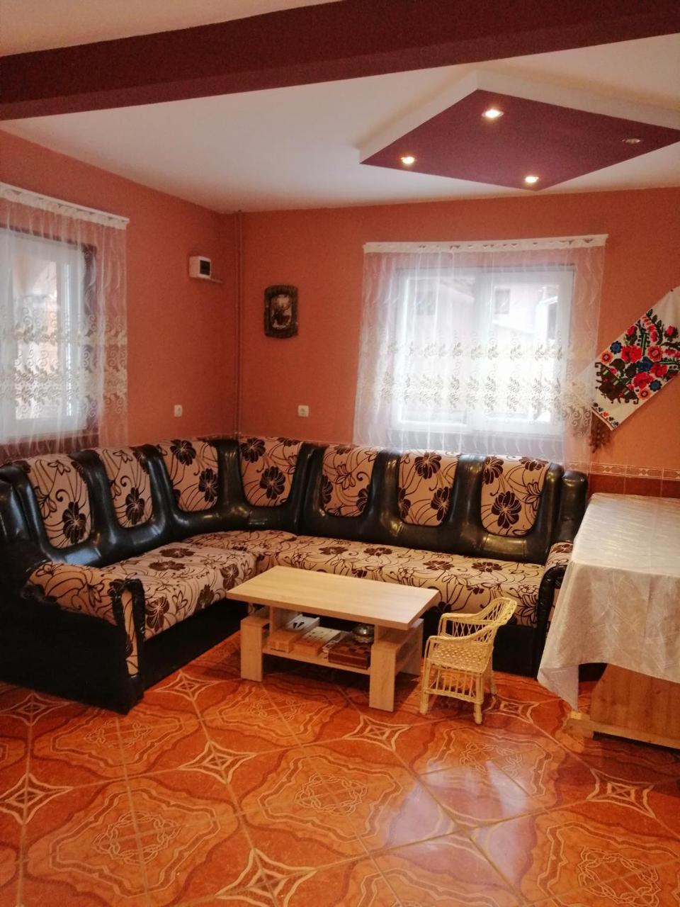 Cabana Jégbarlang Kültér fotó